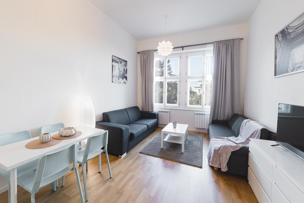 Bellevue Apartment Praag Buitenkant foto